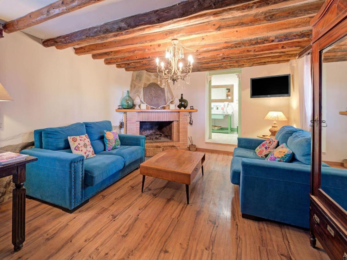 Lively Holiday Home In Fraga With Private Pool Esterno foto