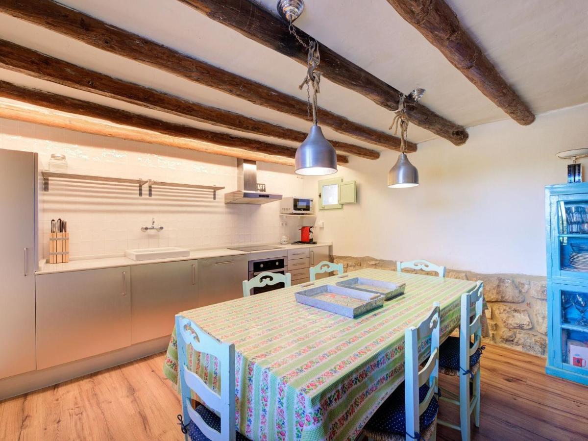 Lively Holiday Home In Fraga With Private Pool Esterno foto