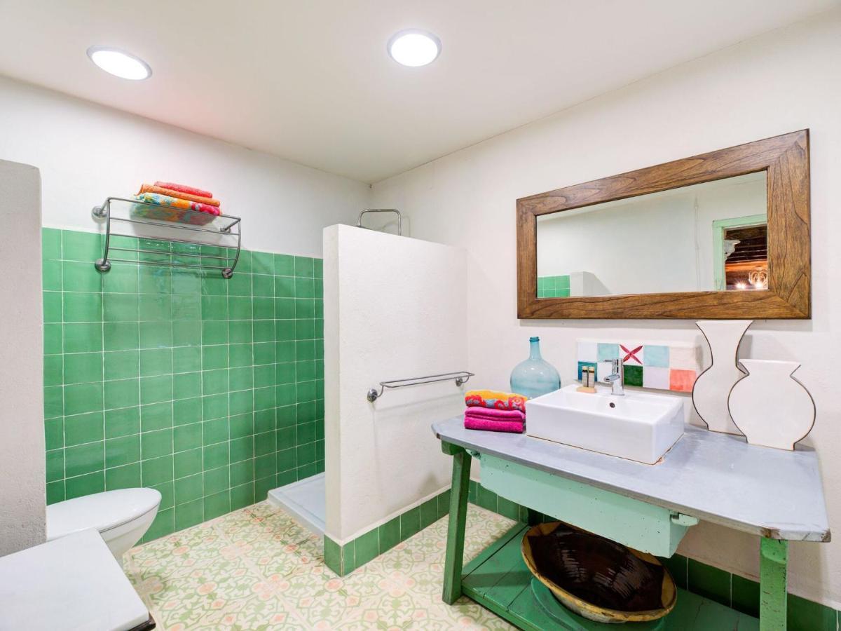 Lively Holiday Home In Fraga With Private Pool Esterno foto